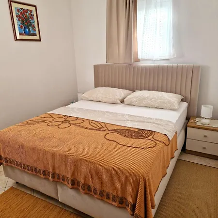 Jela Apartmán